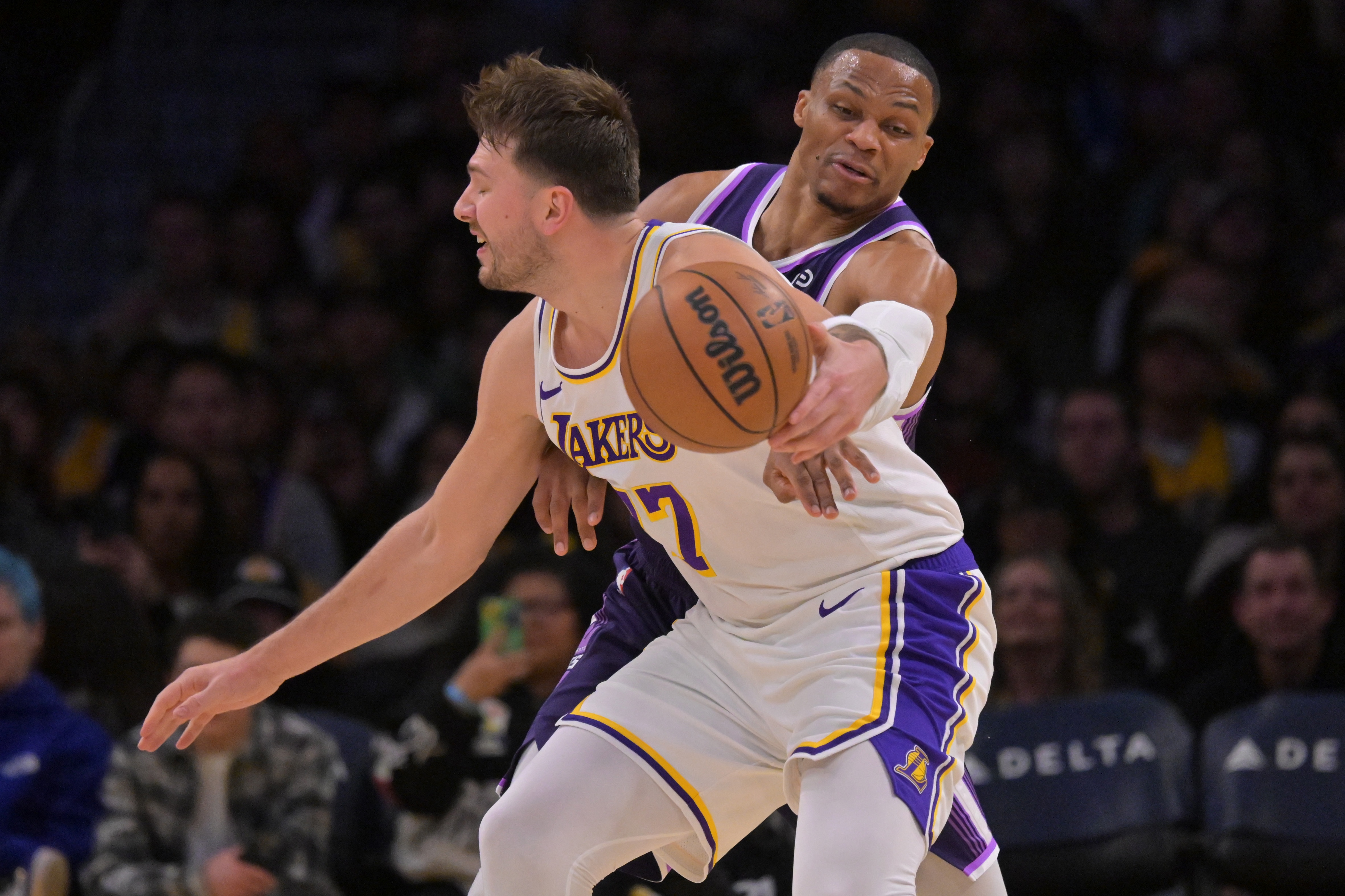 九游体育赛事-东契奇生涯第20场45+ 追平威少 并列控卫历史第二 仅次于库里