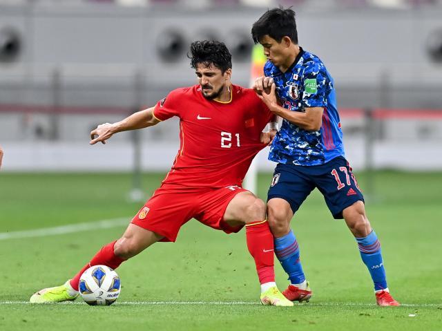 足球社区-洛国富：穿上国足球衣不缺动力 我登场有两套战术